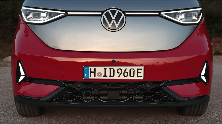 335 л.с., полный привод и 6,5 с до 100 км/ч. Представлен минивэн Volkswagen ID. Buzz GTX c динамикой на уровне Golf GTI